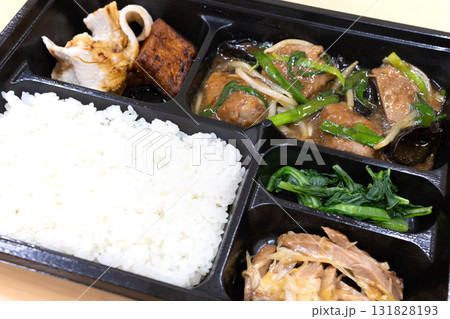 おいしいレバニラ炒め弁当 おいしいレバニラ炒め弁当 131828193