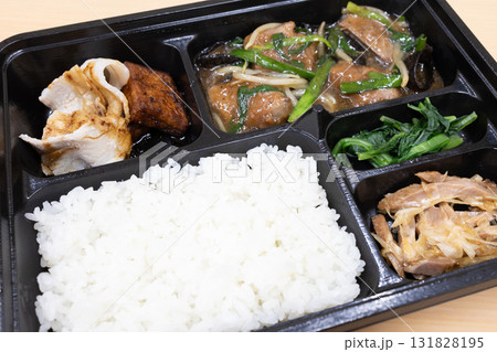 おいしいレバニラ炒め弁当 おいしいレバニラ炒め弁当 131828195