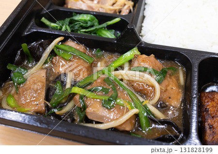 おいしいレバニラ炒め弁当 131828199