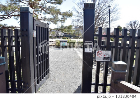 松本市　松本城二の丸裏御門と二の丸御殿跡 131830484