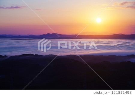 日の出と雲海6568 131831498