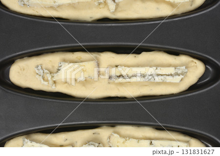 Unbaked Gorgonzola Bread Rolls 131831627