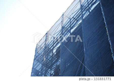 建設現場の足場 131831771