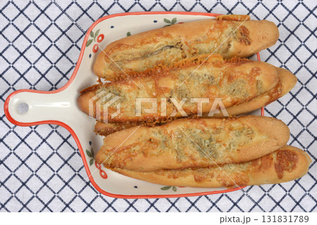 Baked Gorgonzola Bread Appetizer Baked Gorgonzola Bread Appetizer 131831789