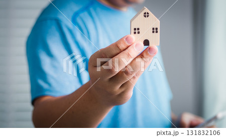Real estate purchase guide home buying process residential market modern environment close-up investment strategy Real estate purchase guide home buying process residential market modern environment close-up investment strategy 131832106