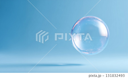 青い背景に浮かぶ透明な泡 131832493