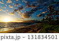 マウイ島のビーチで見る夕焼け マウイ島のビーチで見る夕焼け 131834501