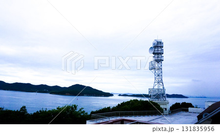 与島パーキングエリアの電波塔 131835956