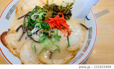 博多駅1番ホームのチャーシュー麺 131835999