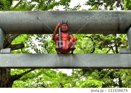 青森県北津軽郡板柳町　鳥居の鬼コ　八幡宮 131836674