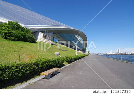 四日市ドームと四日市石油化学コンビナート《三重県 四日市市》 131837356