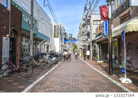 神奈川県川崎市の都市風景　平間駅 131837564
