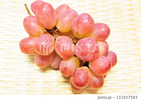 クイーンルージュ 131837583