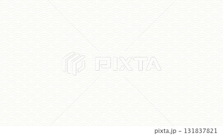 薄いグレーの青海波の和柄パターン、和紙風テクスチャの背景素材、和柄 131837821