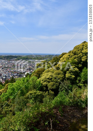 七尾城025 本丸から望む益田市街 七尾城025 本丸から望む益田市街 131838003