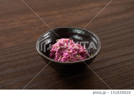 紫の食用菊のイメージ 紫の食用菊のイメージ 131838028