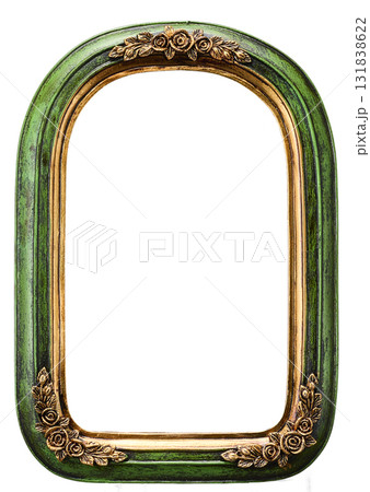 アンティーク風グリーンフレーム ゴールド装飾付き 白背景 131838622