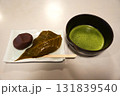 美味しそうな和菓子とお茶 美味しそうな和菓子とお茶 131839540