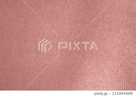 ピンクメタリックな皮革素材のイメージ ピンクメタリックな皮革素材のイメージ 131844099