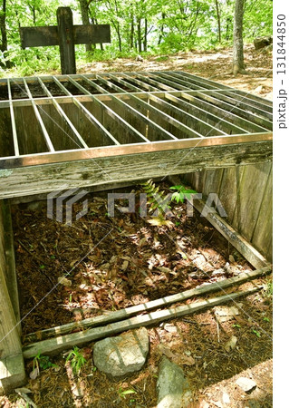 鏡山城07 2郭、井戸 131844850