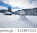 ゲレンデの雪だるま 131847223