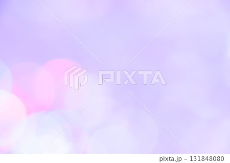 明るいパープルカラー系玉ボケ背景素材 131848080