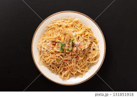 豚肉と小海老の焼きビーフン 131851918