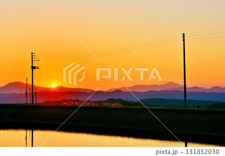 山古志錦鯉養鯉池夕景風景 山古志錦鯉養鯉池夕景風景 131852030