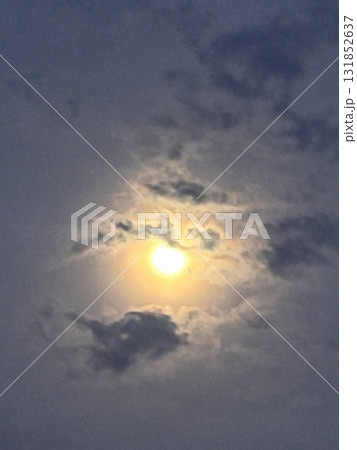 クレッセントムーン 131852637