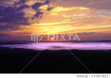 日の出と雲海5381 131853821