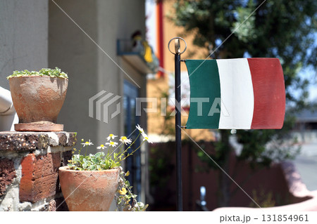 雑貨店の入口 雑貨店の入口 131854961