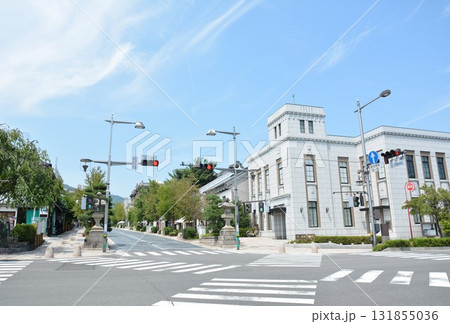 新緑初夏の長野県長野市善光寺参道風景 131855036