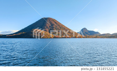 榛名湖・榛名山(秋) 榛名湖・榛名山(秋) 131855221