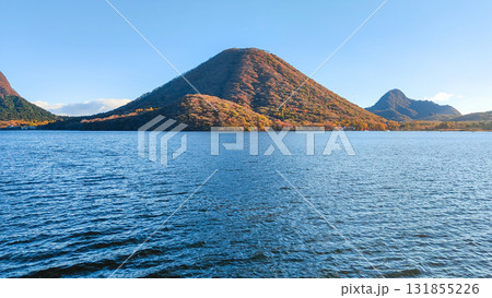 榛名湖・榛名山（秋） 131855226