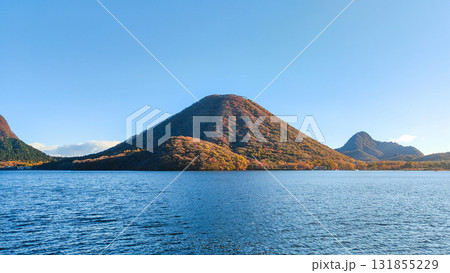 榛名湖・榛名山(秋) 榛名湖・榛名山(秋) 131855229