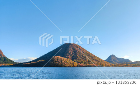 榛名湖・榛名山（秋） 131855230