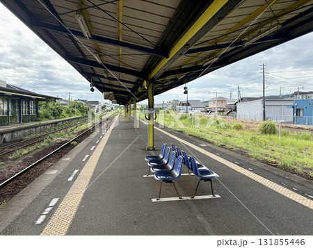 駅のホームから見た景色 駅のホームから見た景色 131855446