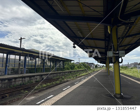 駅のホームから見た景色 駅のホームから見た景色 131855447