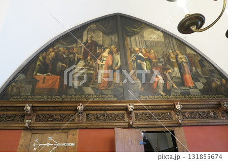 タリン旧市街の旧市庁舎、議会の間 131855674