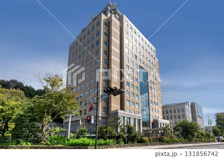 栃木県公安委員会と栃木県警察本部 栃木県公安委員会と栃木県警察本部 131856742