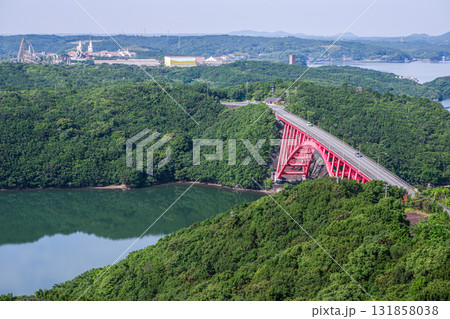 志摩スペイン村と的矢湾大橋を見る風景 131858038