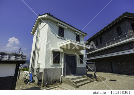 延岡　延岡城・内藤記念博物館　内藤家邸宅　蔵　宮崎県延岡市 131858361