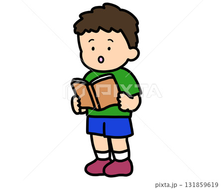 本を読む（立ち）アジア人の男の子 131859619