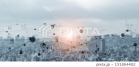 現代都市と通信ネットワークのコンセプトイメージ　バナー・広告向け横長ビジュアル 131864482