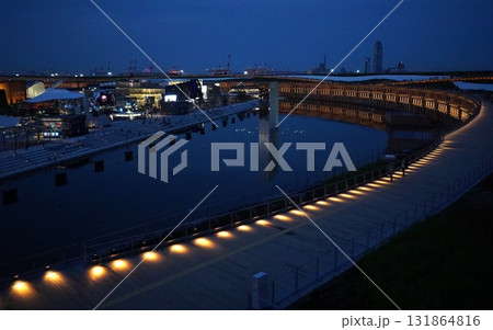 2025 大阪・関西万博　ウォータープラザおよびパビリオン景観 131864816