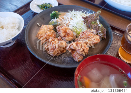 日本の鳥取県若桜町で食べた大山鶏の唐揚げ定食 131866454