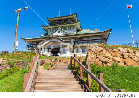 小牧山城、発掘調査が続く織田信長築城の石の要塞〈愛知県小牧市〉 小牧山城、発掘調査が続く織田信長築城の石の要塞〈愛知県小牧市〉 131867298