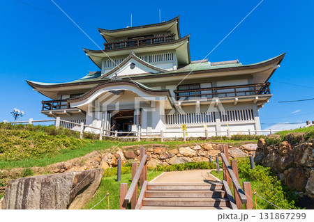 小牧山城、発掘調査が続く織田信長築城の石の要塞〈愛知県小牧市〉 131867299