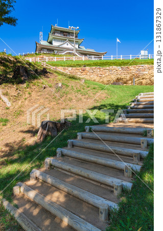 小牧山城、発掘調査が続く織田信長築城の石の要塞〈愛知県小牧市〉 131867329