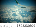 飛行機の上から見える雲の世界 131868609